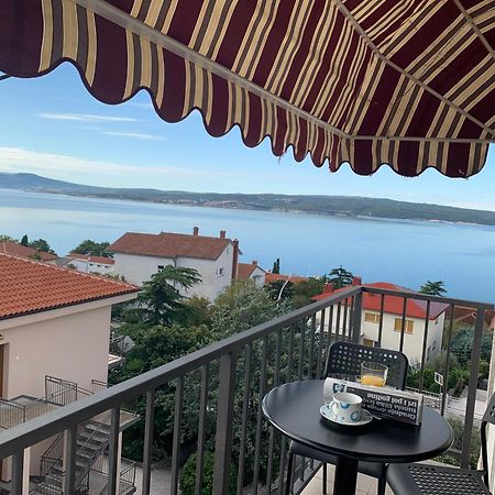 Apartments Julija Crikvenica Rum bild
